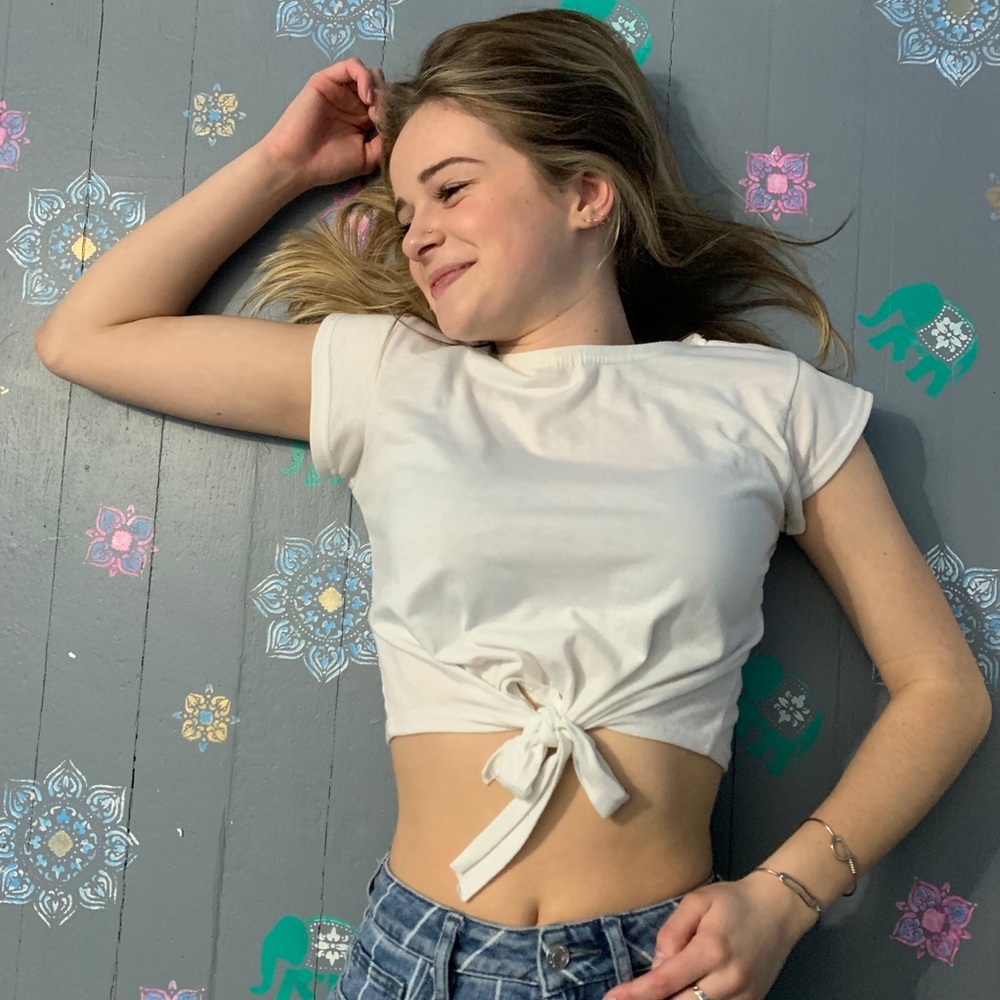 Meet your Posher, Abby